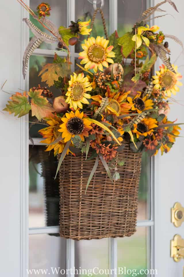 Greet Your Guests with an Autumn Basket – Between Naps on the Porch