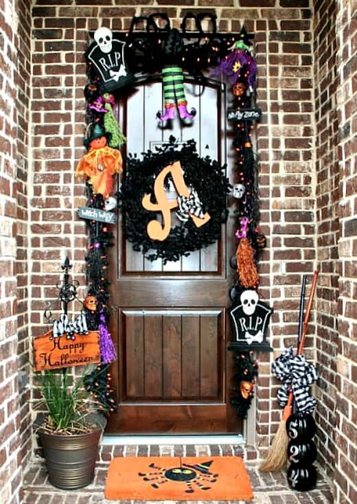 5 Non-Scary Outdoor Halloween Decorations - Worthing Court | DIY ...