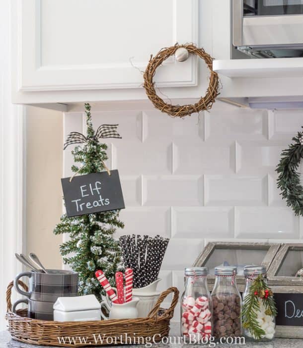 Christmas In My Farmhouse Kitchen - Worthing Court | DIY Home Decor ...