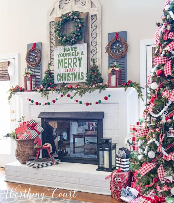 Christmas Mantels Around America - My Very Merry Farmhouse Christmas ...