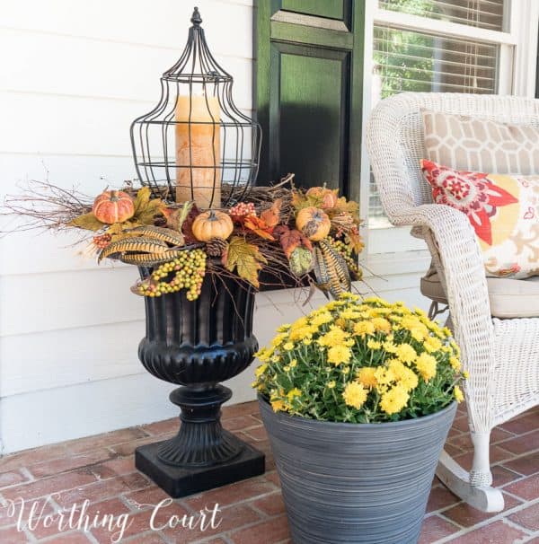 12 Cute Fall Porch Ideas To Create A Welcoming Entry | Worthing Court