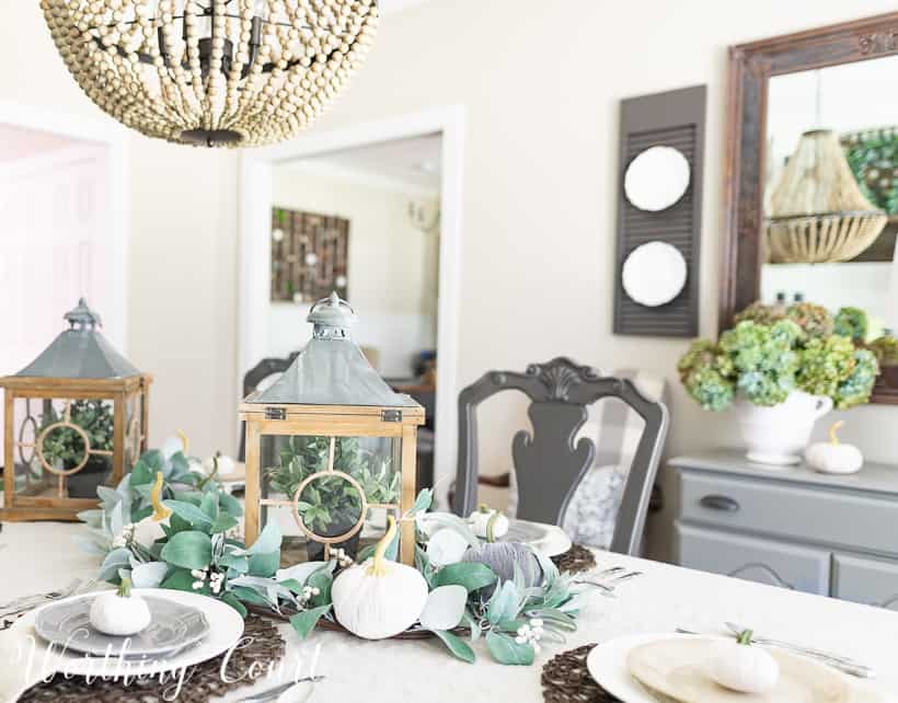 decorating dining room for fall