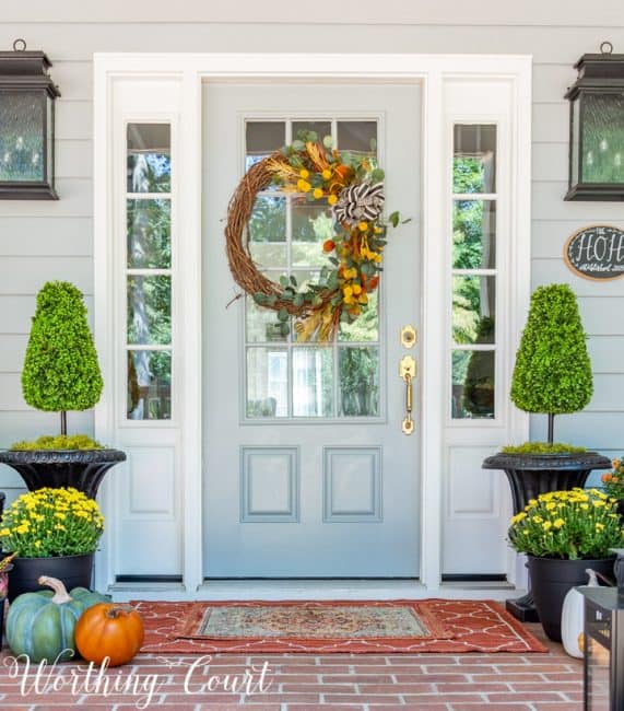 Inspiring Front Porch Decor Ideas For Fall | Worthing Court