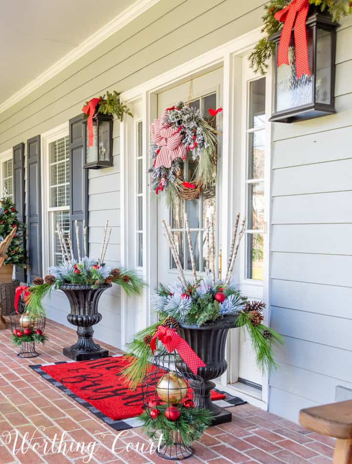 Welcoming And Festive Christmas Front Porch Decor | Worthing Court