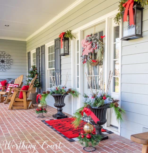 Welcoming And Festive Christmas Front Porch Decor | Worthing Court