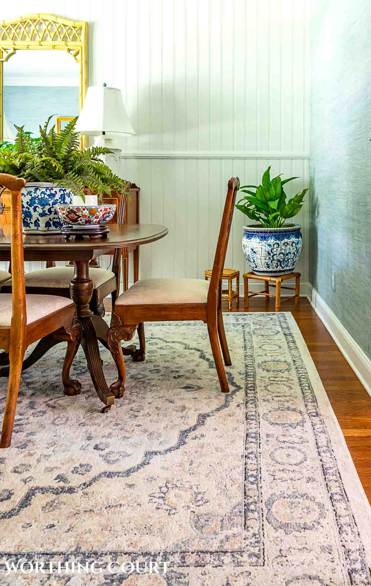Rugs For Hardwood Floors - 7 Tips for Decorating Hardwood Floors with Rugs