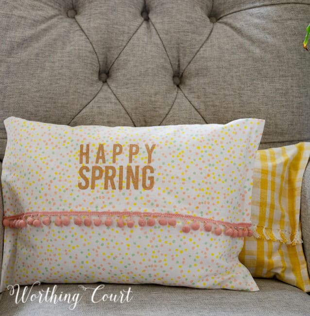 How To Make A No Sew Pillow Cover In Minutes | Worthing Court Blog