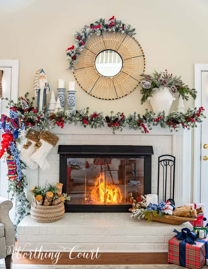 Cozy Christmas Decor Ideas - Foyer And Family Room | Worthing Court