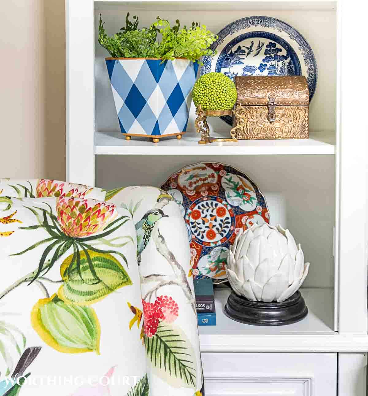 How to Decorate with Round Trays (Simple Tips and Photos) - Calypso in the  Country