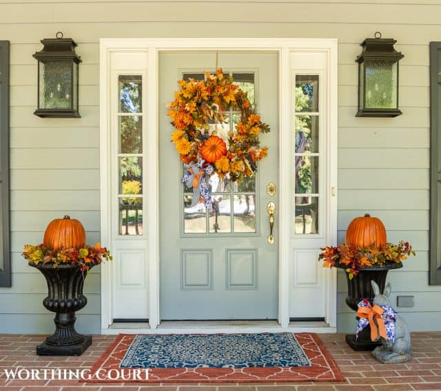 Easy Large Front Porch Decorating Ideas For Fall