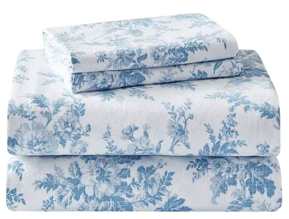 blue and white sheet set